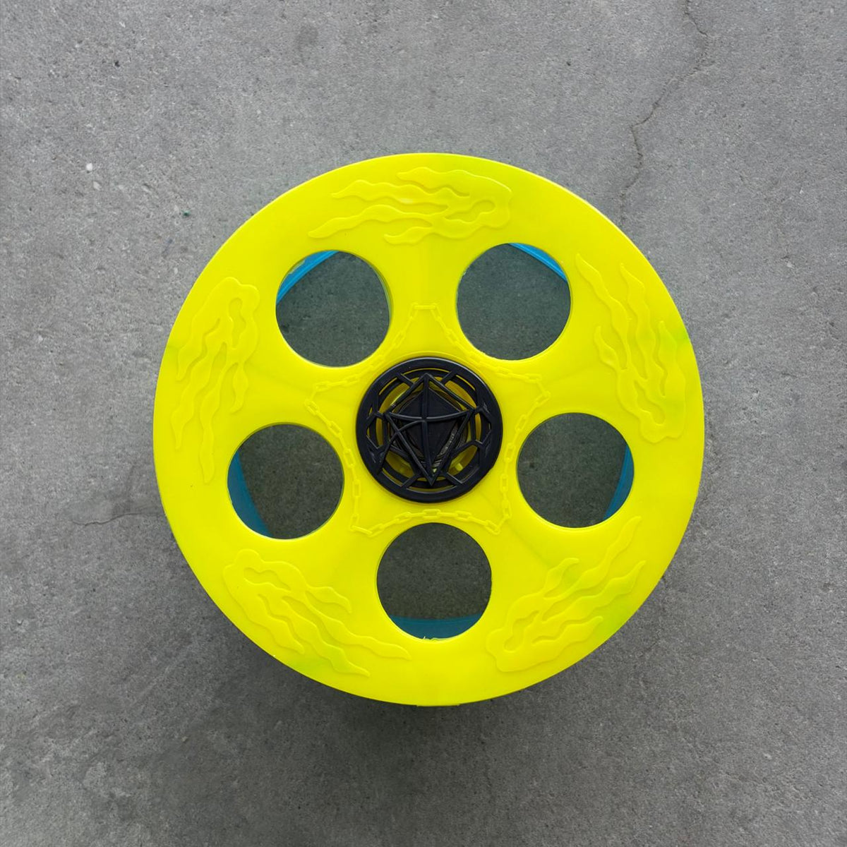 Carrete Plastico de 6 pulgadas LAMAR
